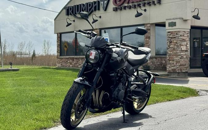 2026 Triumph Trident 800 Jet black