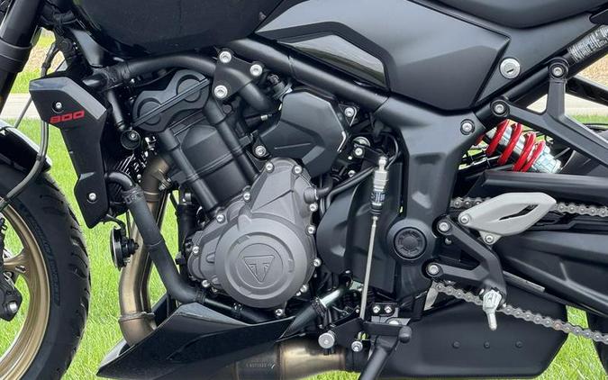 2026 Triumph Trident 800 Jet black