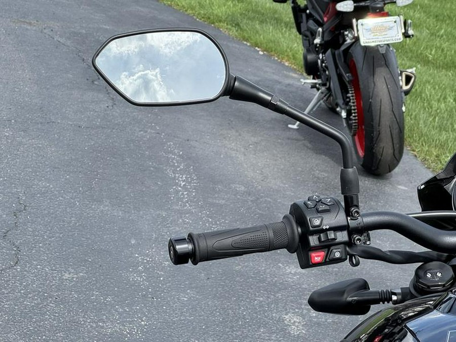 2026 Triumph Trident 800 Jet black