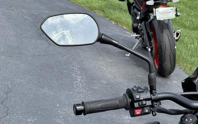 2026 Triumph Trident 800 Jet black