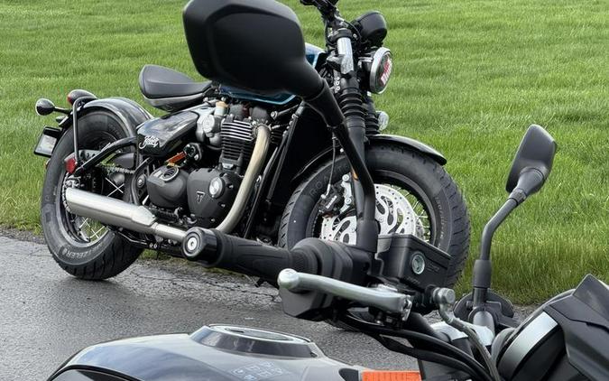 2026 Triumph Trident 800 Jet black