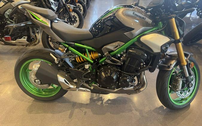 2025 Kawasaki Z900 SE ABS