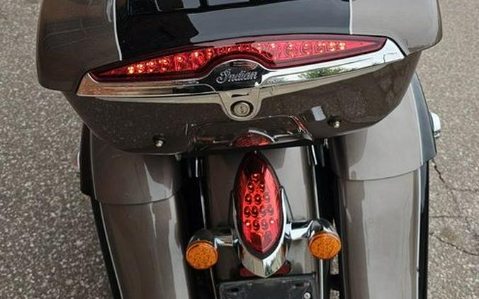 2018 Indian Motorcycle® Roadmaster® ABS Polish.Bronze Over Thund.Black w/Silver Pinst.