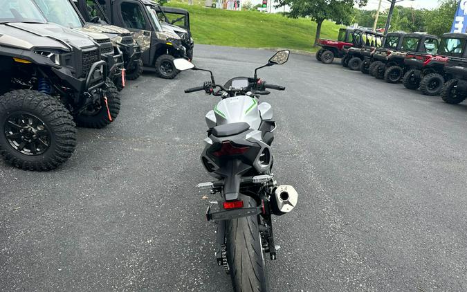 2024 Kawasaki Z7 Hybrid ABS