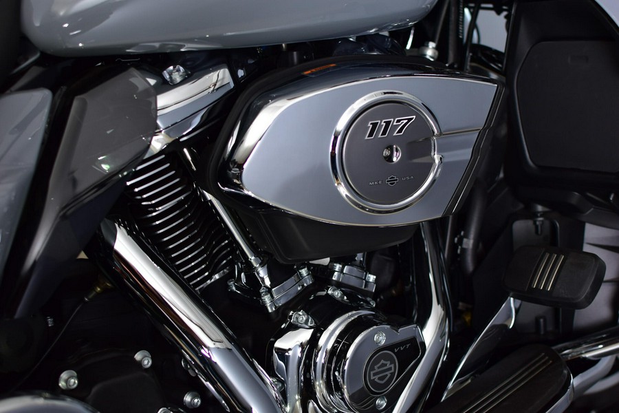 2026 Harley-Davidson Street Glide Limited FLHXL