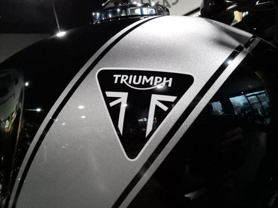 2025 Triumph Scrambler 400 X