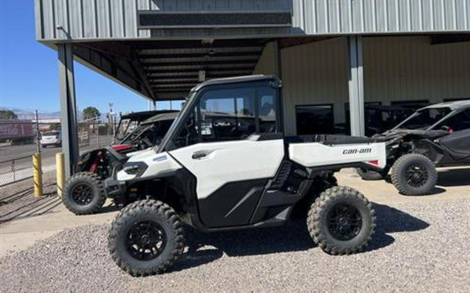 2026 Can-Am Defender Limited HD11