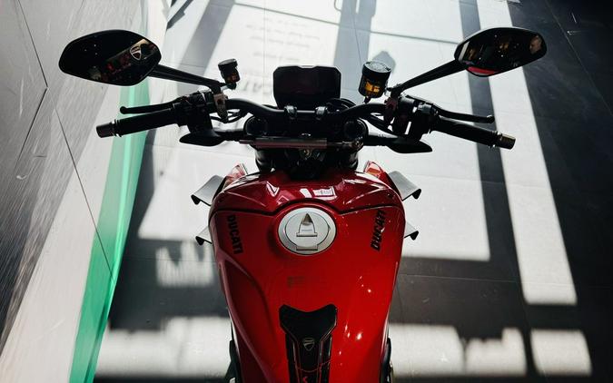 2023 Ducati Streetfighter V4 S Ducati Red