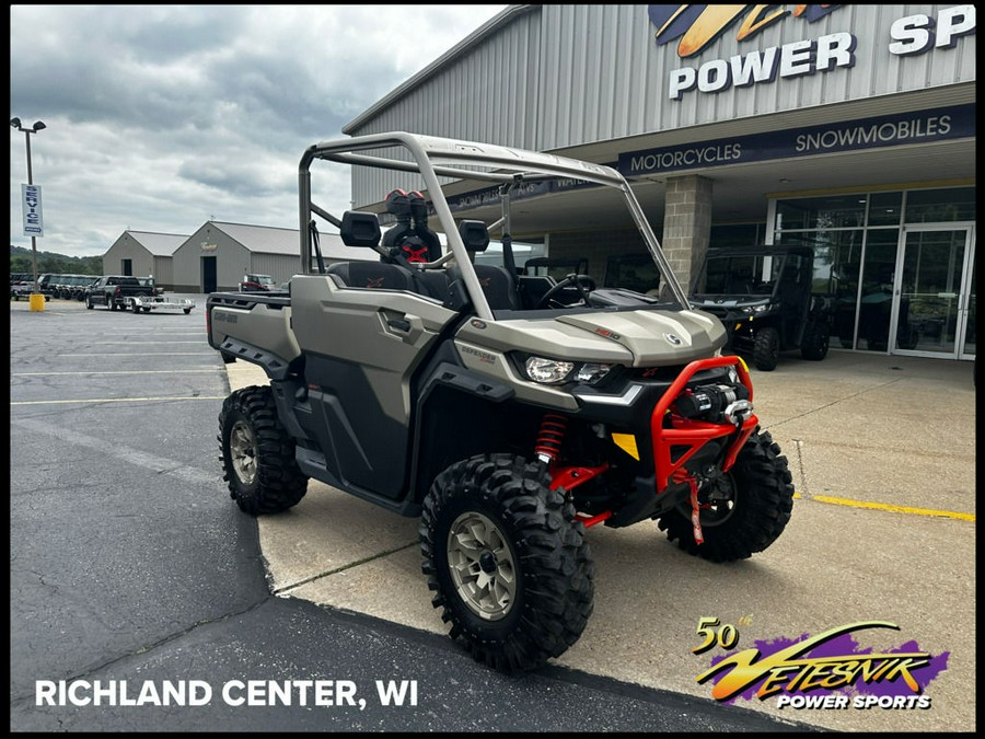 2023 Can-Am® Defender X mr HD10