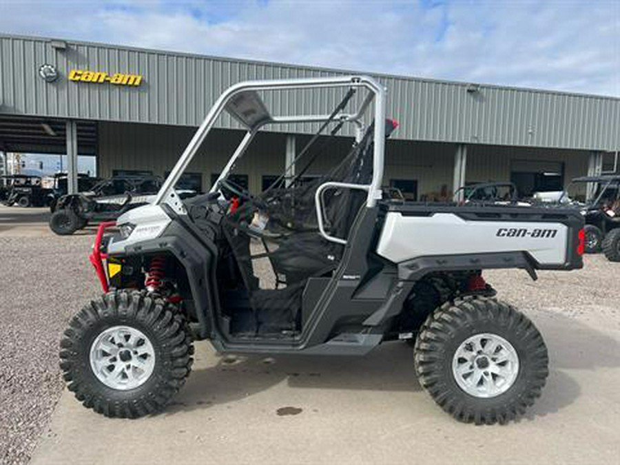 2024 Can-Am Defender X MR