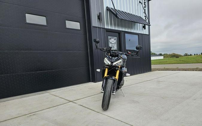 2025 Triumph NEW SPEED TRIPLE 1200 RS GRANITE / DIABLO RED