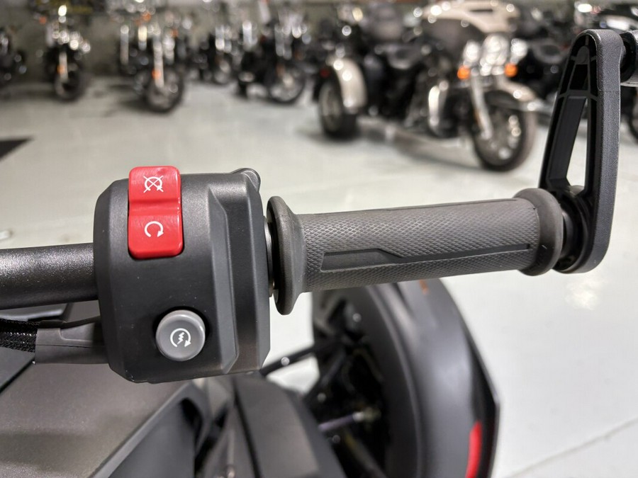 2023 Can-Am Ryker 600 ACE™ Carbon Black