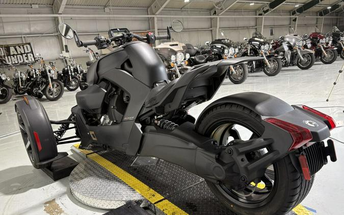 2023 Can-Am Ryker 600 ACE™ Carbon Black