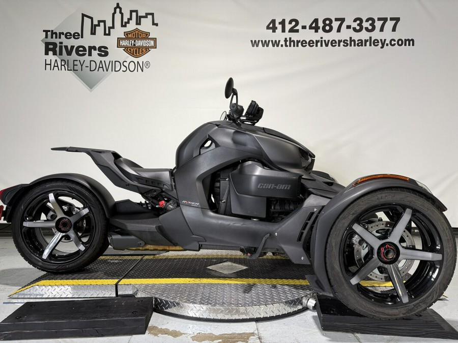 2023 Can-Am Ryker 600 ACE™ Carbon Black