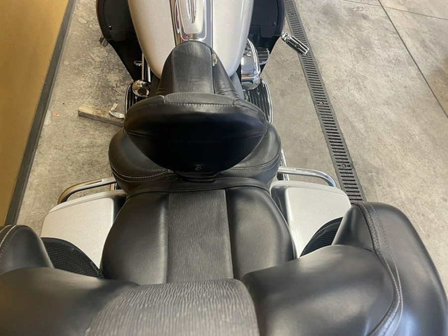 2009 Harley-Davidson FLHTCUSE - CVO Ultra Classic Electra Glide