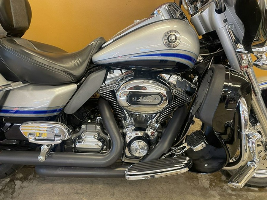 2009 Harley-Davidson FLHTCUSE - CVO Ultra Classic Electra Glide