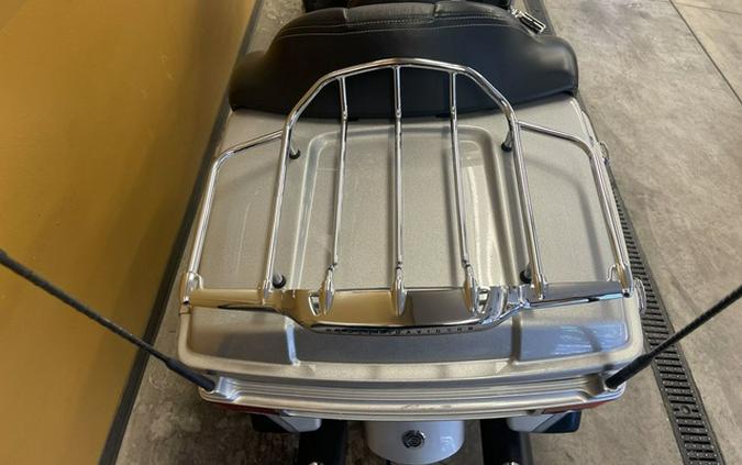 2009 Harley-Davidson FLHTCUSE - CVO Ultra Classic Electra Glide