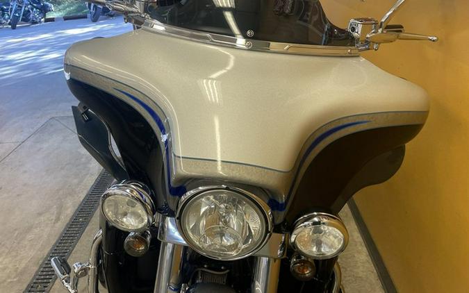 2009 Harley-Davidson FLHTCUSE - CVO Ultra Classic Electra Glide