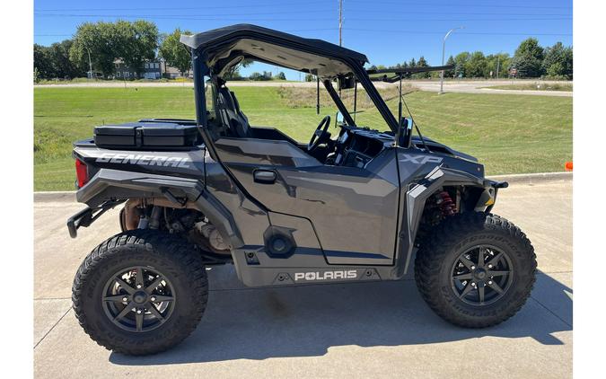 2021 Polaris Industries GENERAL XP 1000 DELUXE