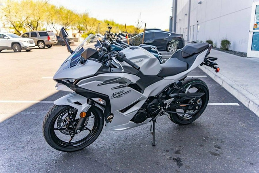 2025 Kawasaki Ninja 500