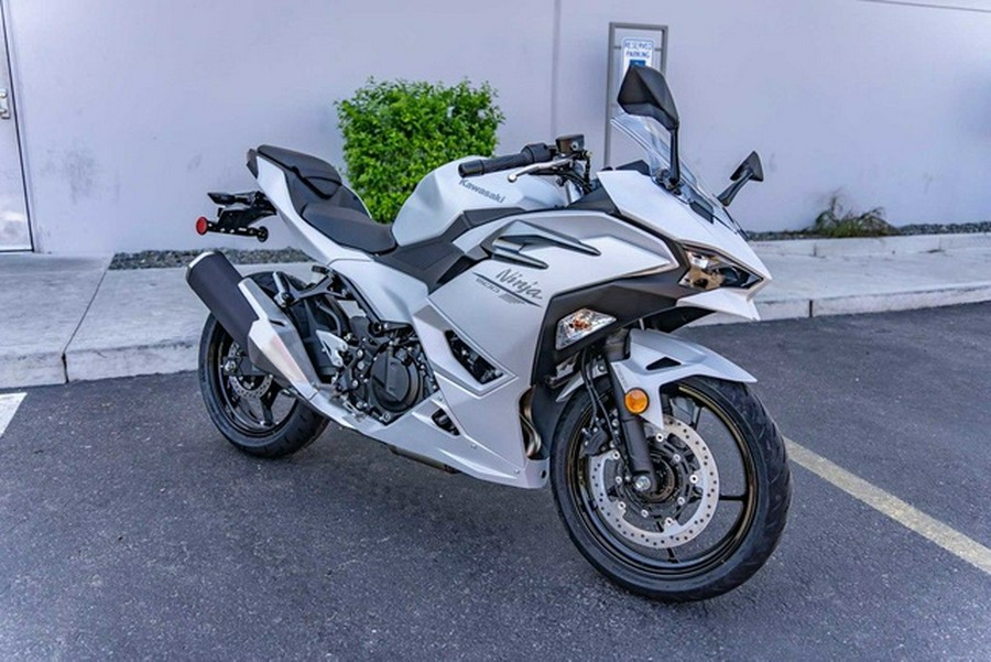 2025 Kawasaki Ninja 500