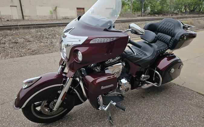 2022 Indian Motorcycle® Roadmaster® Maroon Metallic/Crimson Metallic