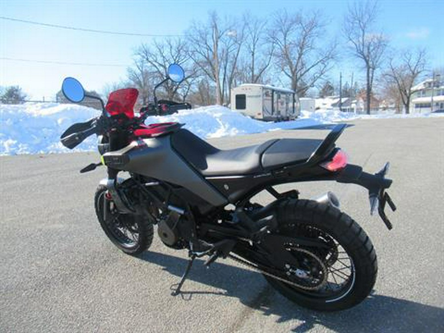 2024 Husqvarna Svartpilen 401