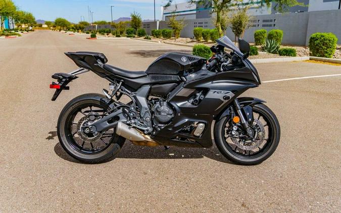 2025 Yamaha YZF R7