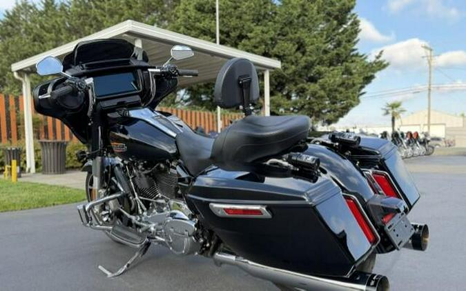 2024 Harley-Davidson Street Glide Vivid Black