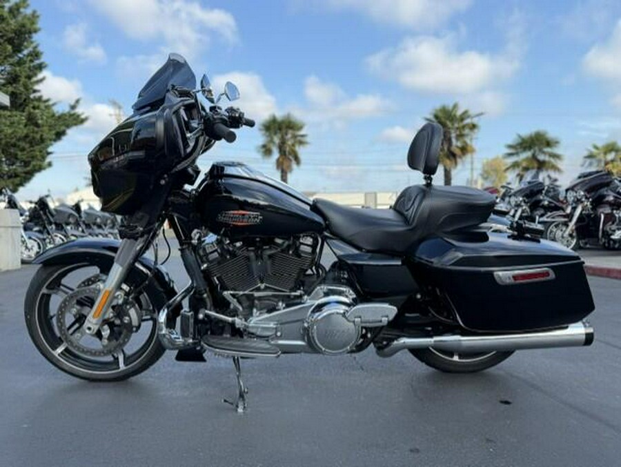 2024 Harley-Davidson Street Glide Vivid Black