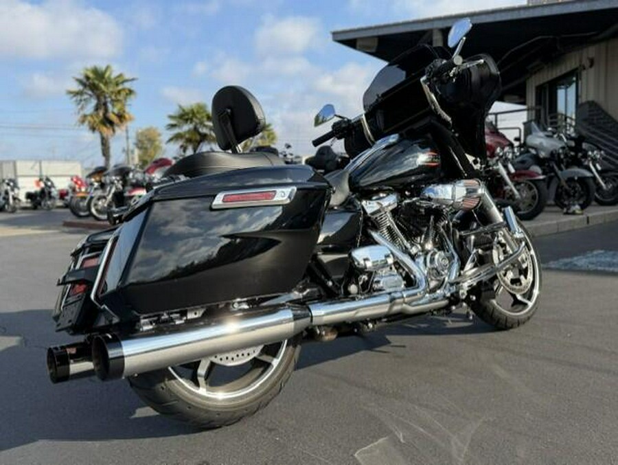 2024 Harley-Davidson Street Glide Vivid Black
