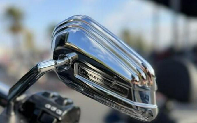2024 Harley-Davidson Street Glide Vivid Black