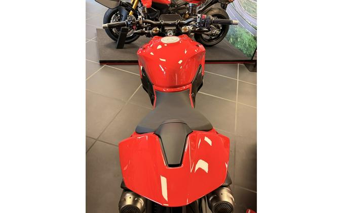 2025 Ducati Streetfighter V2 S