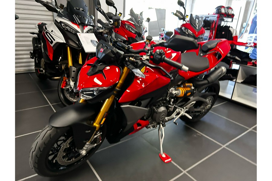 2025 Ducati Streetfighter V2 S