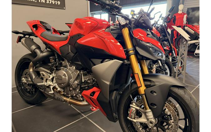 2025 Ducati Streetfighter V2 S