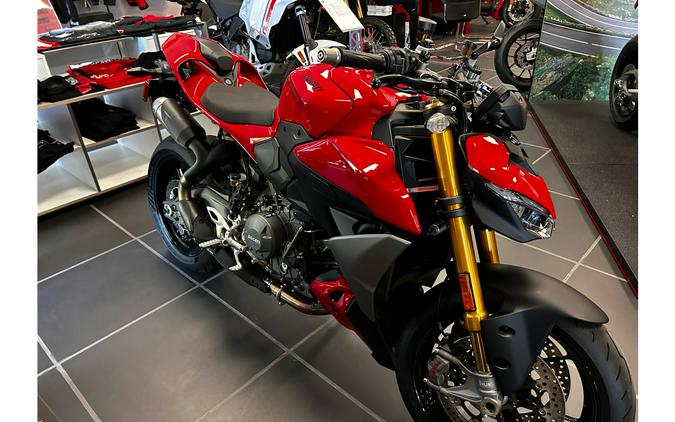 2025 Ducati Streetfighter V2 S