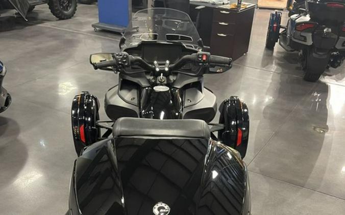 2024 Can-Am® Spyder F3 Limited Dark Wheels