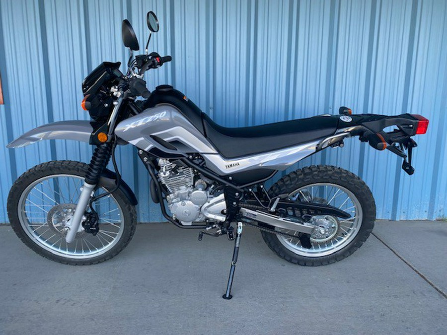 2024 Yamaha XT250 School Unit