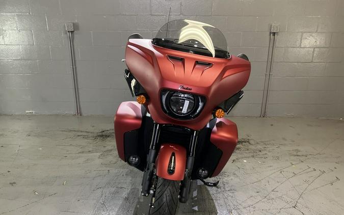 2025 Indian Motorcycle® Roadmaster® PowerPlus Dark Horse® Sunset Red Smoke