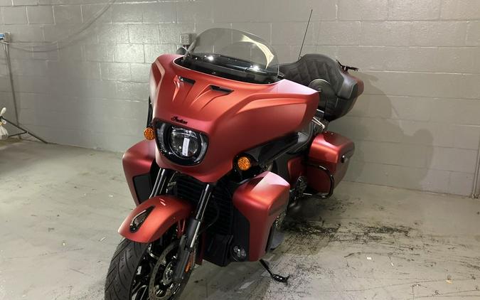 2025 Indian Motorcycle® Roadmaster® PowerPlus Dark Horse® Sunset Red Smoke