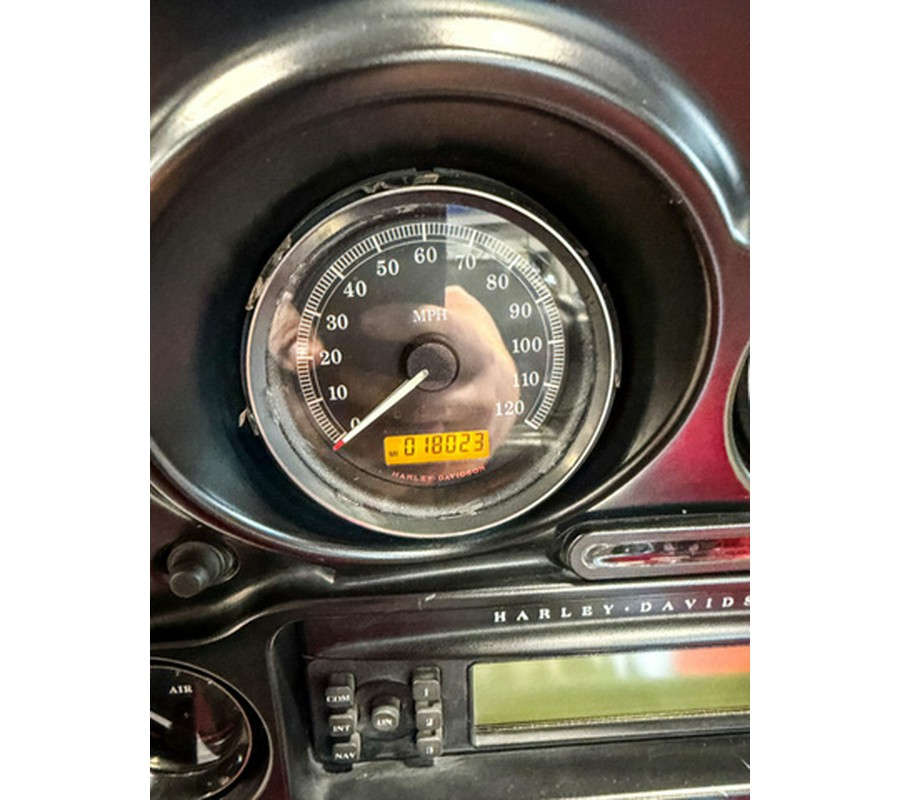 2013 Harley-Davidson FLHTCUTG - Tri Glide Ultra Classic