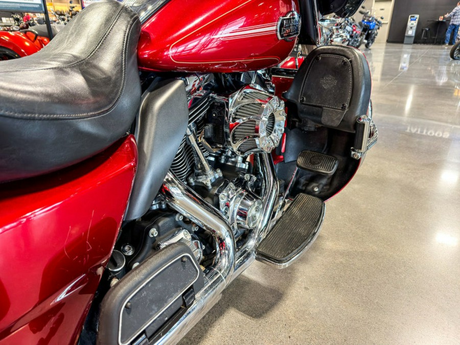 2013 Harley-Davidson FLHTCUTG - Tri Glide Ultra Classic