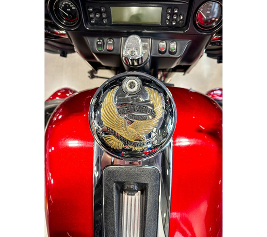 2013 Harley-Davidson FLHTCUTG - Tri Glide Ultra Classic