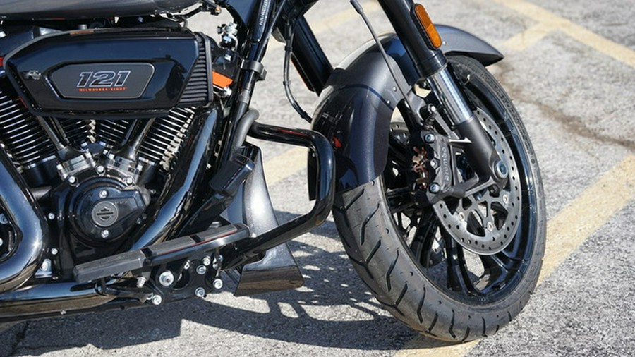 2025 Harley-Davidson FLHXSE - CVO Street Glide