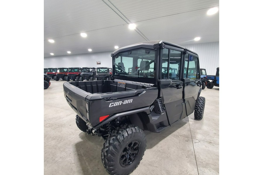2026 Can-Am Defender MAX XT CAB HD11