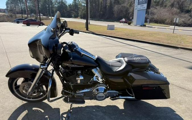2011 Harley-Davidson® FLHX103 - Street Glide® PowerPak