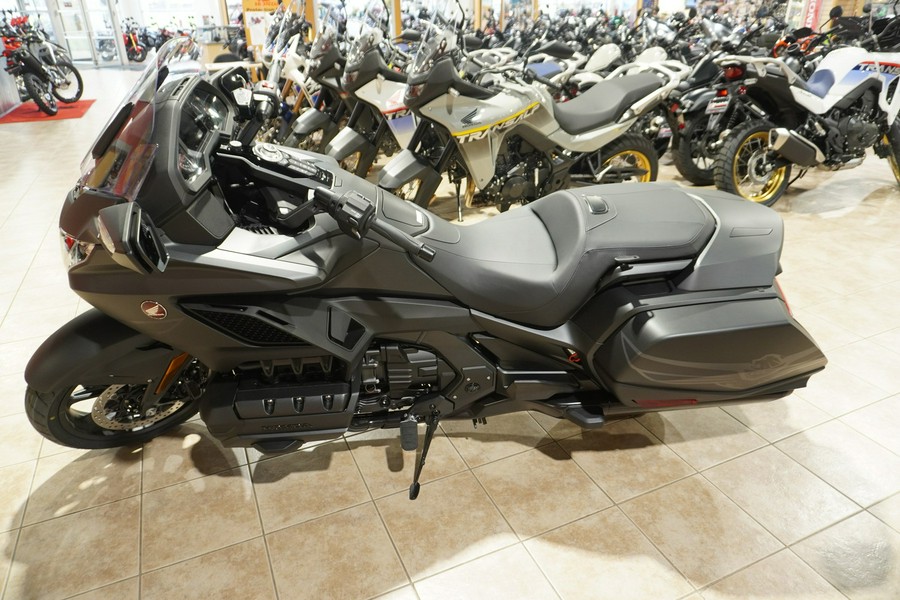 2025 Honda GL18DSES