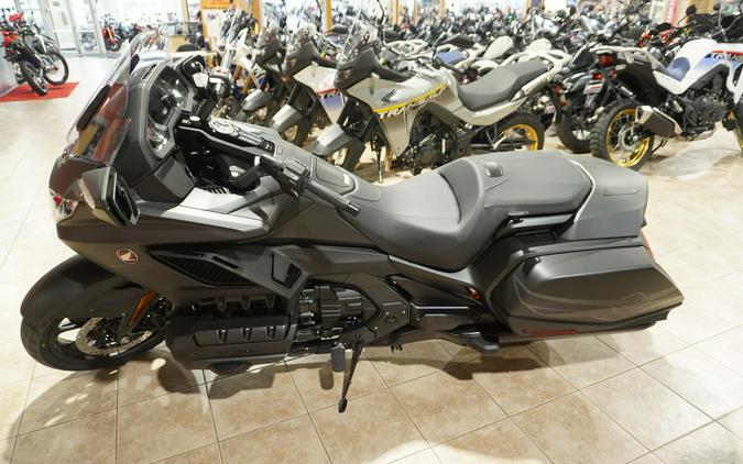 2025 Honda GL18DSES