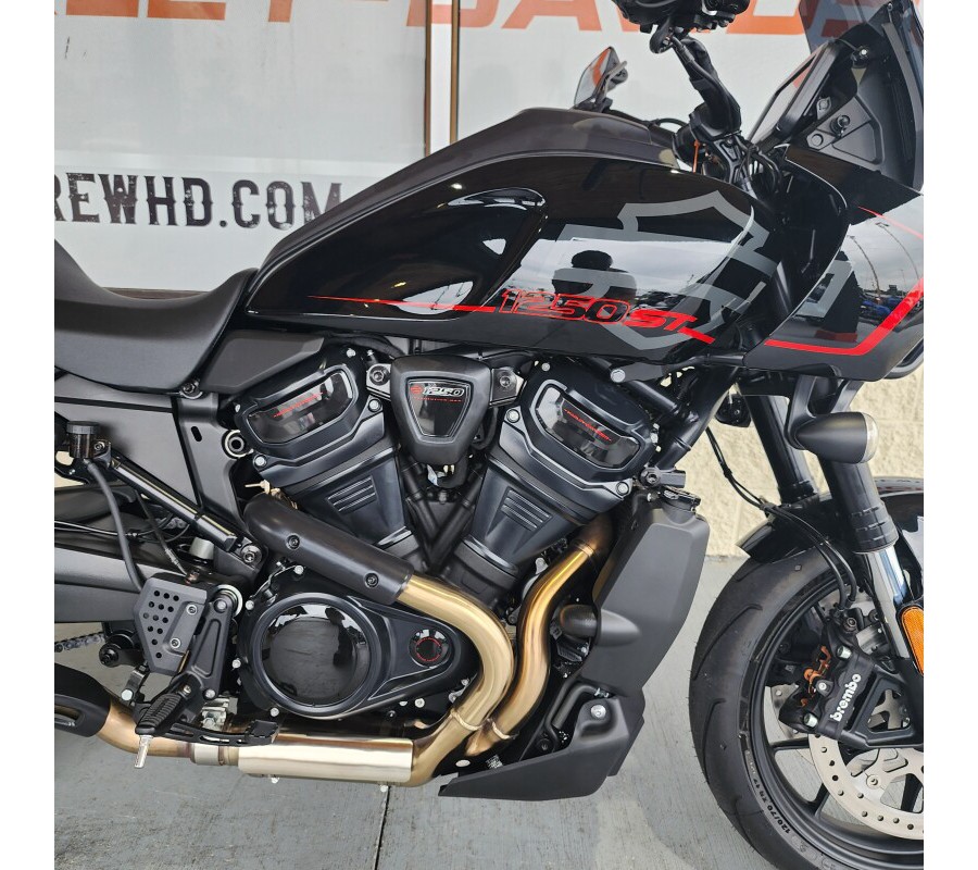RA1250ST 2025 Pan America® 1250 ST