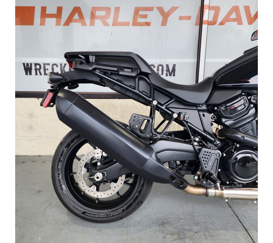 RA1250ST 2025 Pan America® 1250 ST